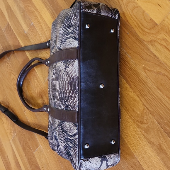 Snake Skin Laptop Cross Body - Picture 5 of 12